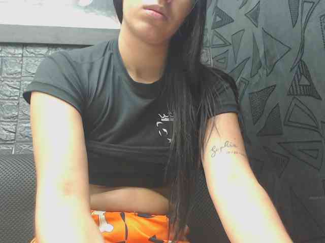 skinny-brenda webcam