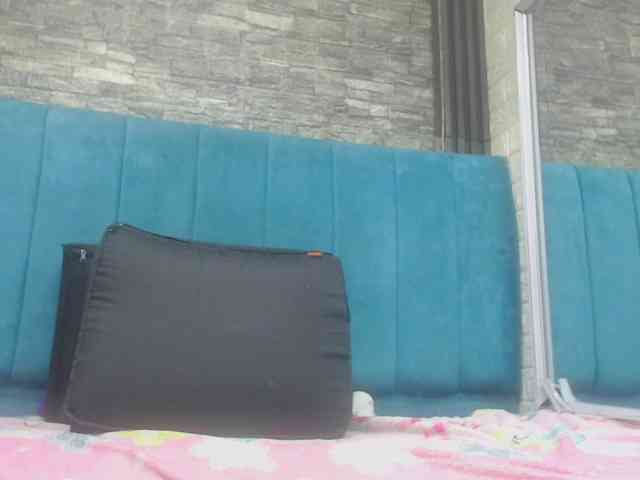 skinny-brenda webcam