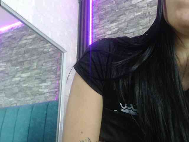 skinny-brenda webcam