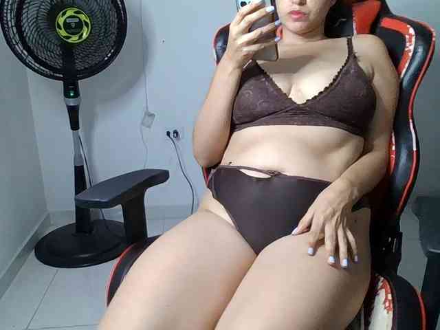 Emy23Jack23