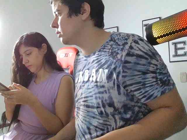 Emy23Jack23 webcam