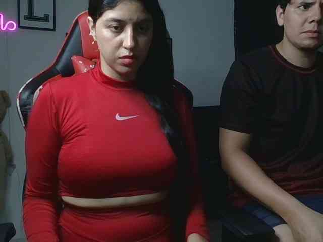 Emy23Jack23 webcam