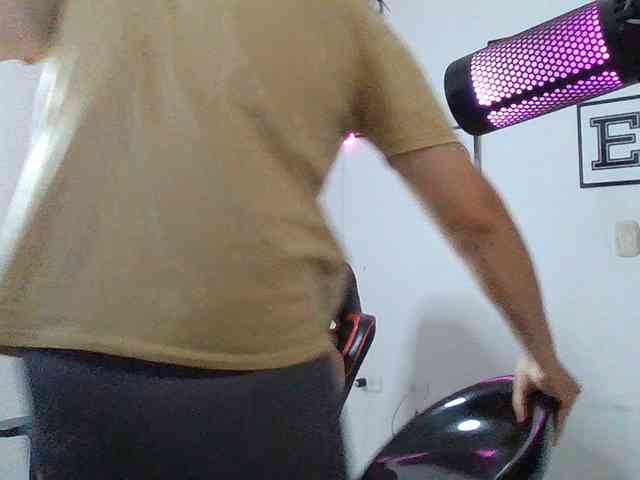 Emy23Jack23 webcam