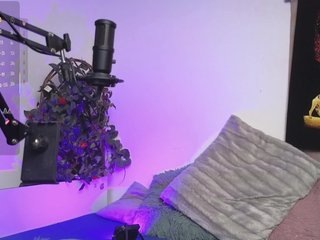 Anaaimey Porn Show