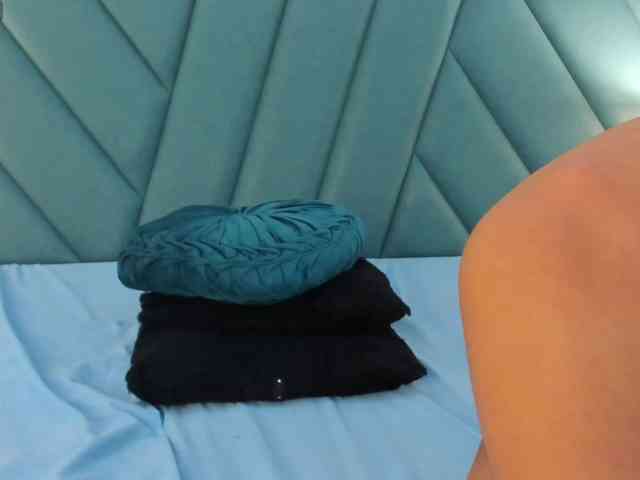 AfroditaEvans webcam