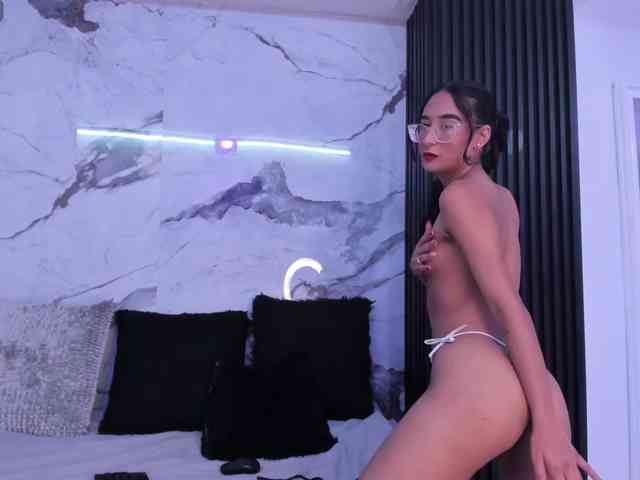 AfroditaEvans webcam