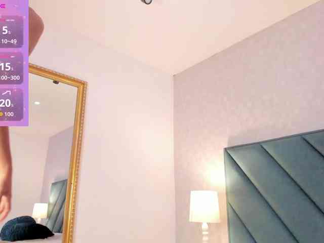 AfroditaEvans webcam