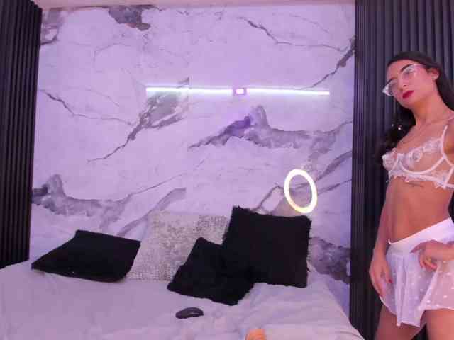 AfroditaEvans webcam