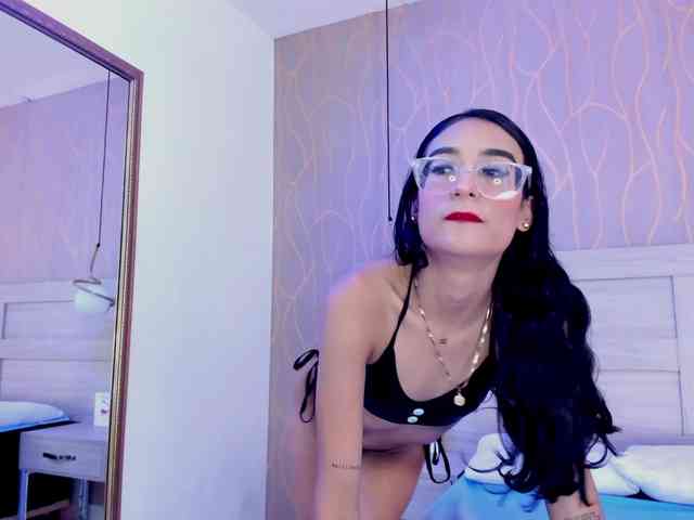 AfroditaEvans webcam