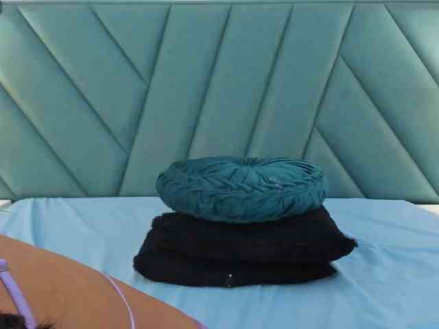 AfroditaEvans webcam