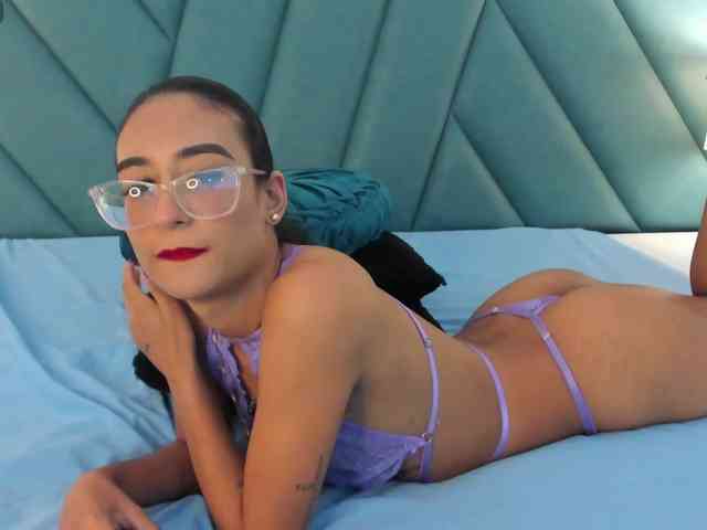 AfroditaEvans webcam