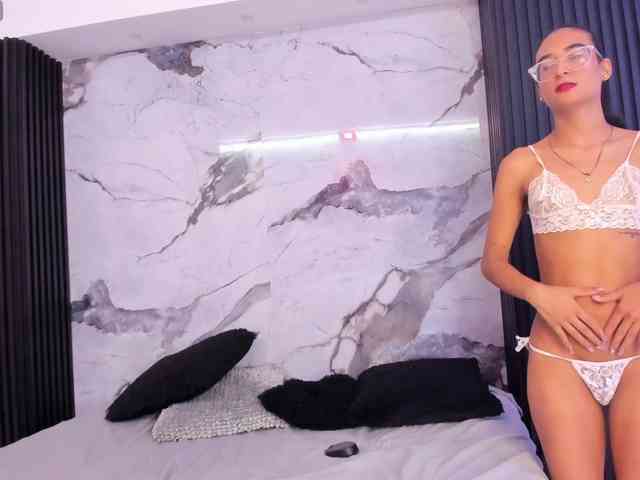 AfroditaEvans webcam