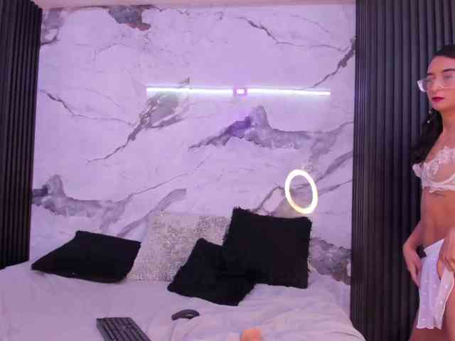 AfroditaEvans webcam