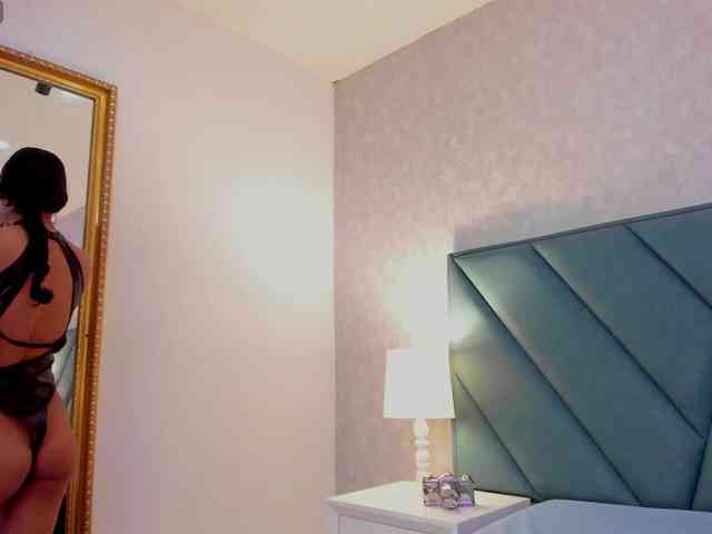 AfroditaEvans webcam