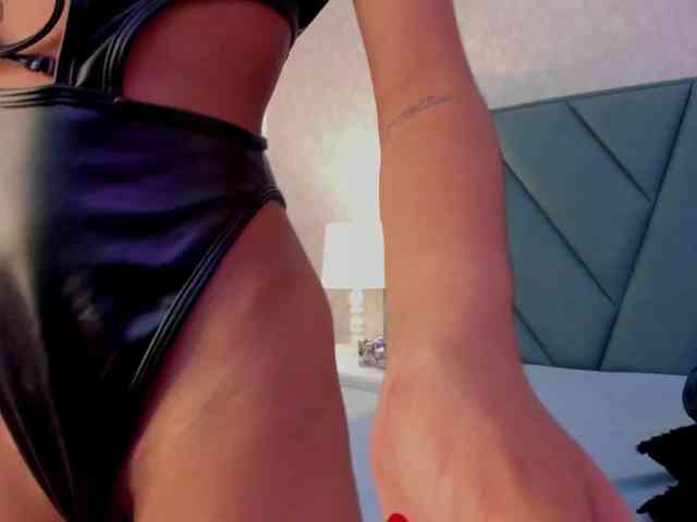 AfroditaEvans webcam