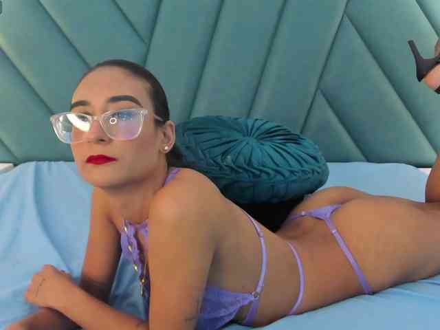 AfroditaEvans webcam