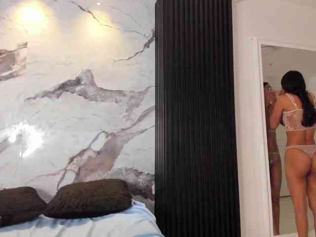 AfroditaEvans webcam