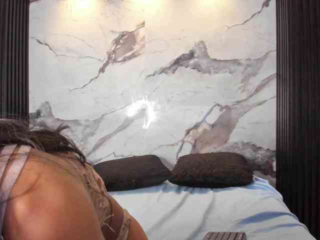 AfroditaEvans webcam