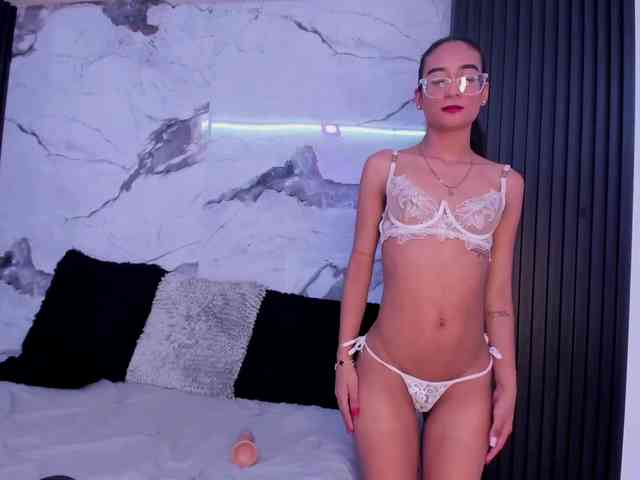 AfroditaEvans webcam