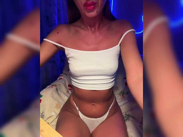 MiaSugar's BongaCams show and profile