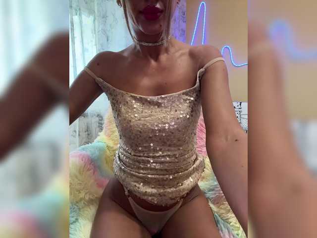 MiaSugar's BongaCams show and profile