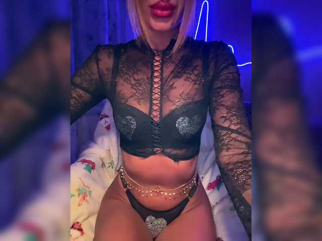 MiaSugar's BongaCams show and profile