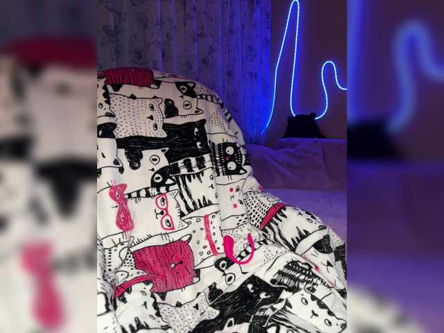 MiaSugar's BongaCams show and profile