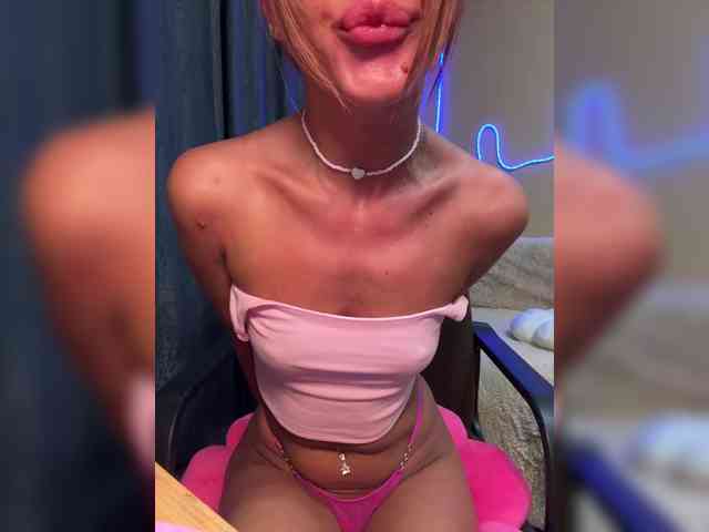 Daria_Desire webcam