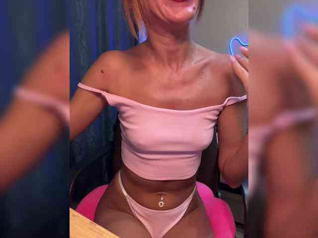 Daria_Desire webcam