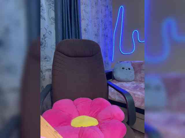 Daria_Desire webcam