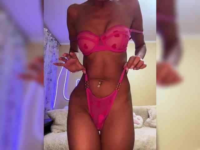 Daria_Desire webcam