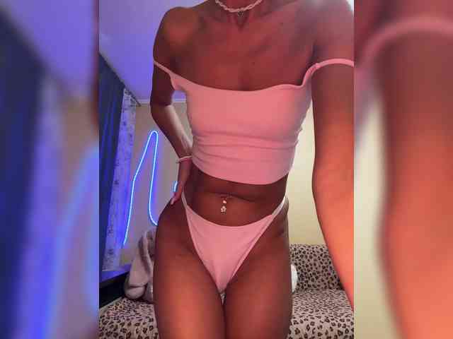 Daria_Desire webcam