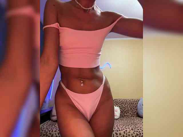 Daria_Desire webcam