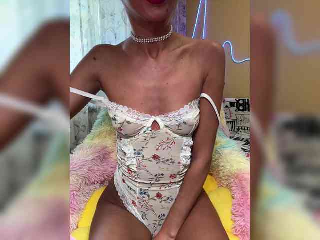 Daria_Desire webcam