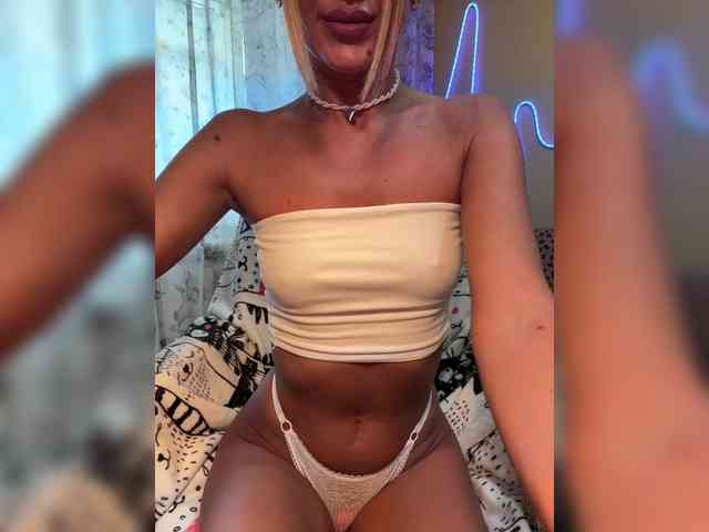 Daria_Desire webcam