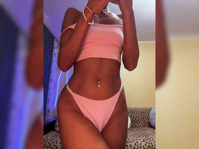 Daria_Desire webcam