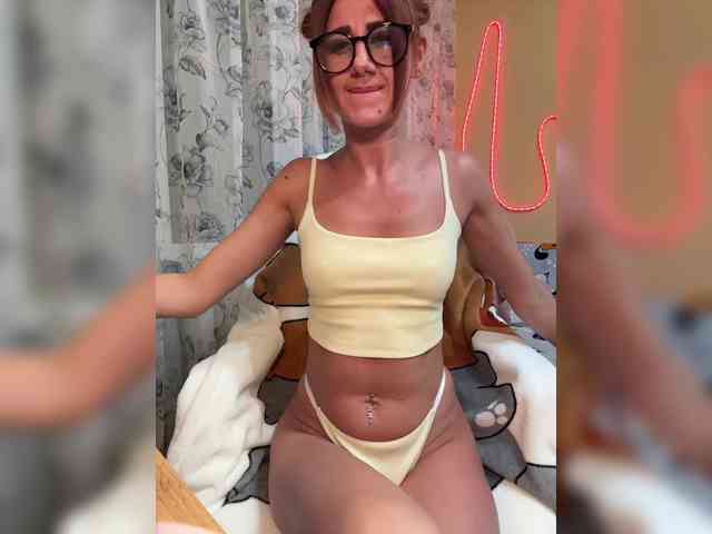 MiaSugar webcam