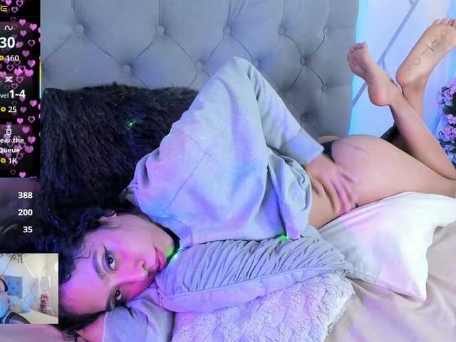 EMMAAA-STOONEE's BongaCams show and profile