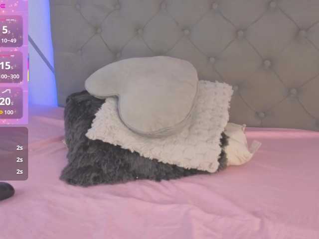 EMMAAA-STOONEE's BongaCams show and profile