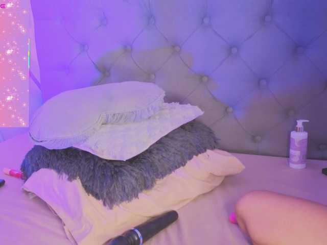 EMMAAA-STOONEE's BongaCams show and profile