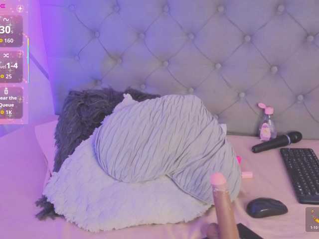 EMMAAA-STOONEE's BongaCams show and profile