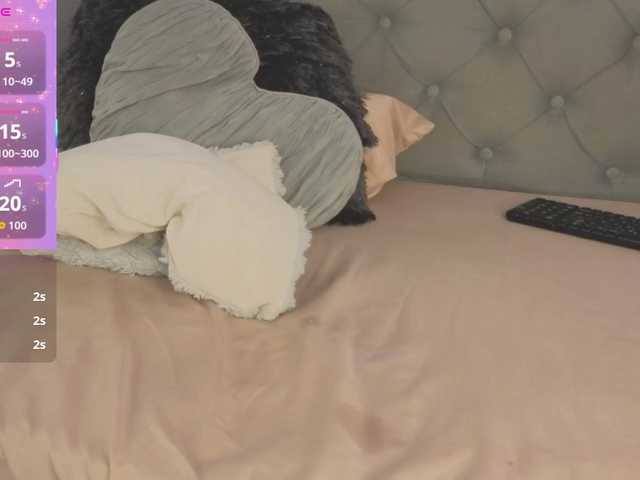 EMMAAA-STOONEE live cam profile