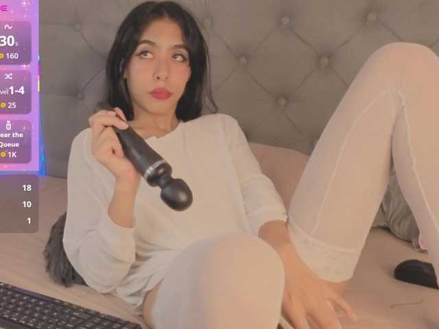 EMMAAA-STOONEE's BongaCams show and profile