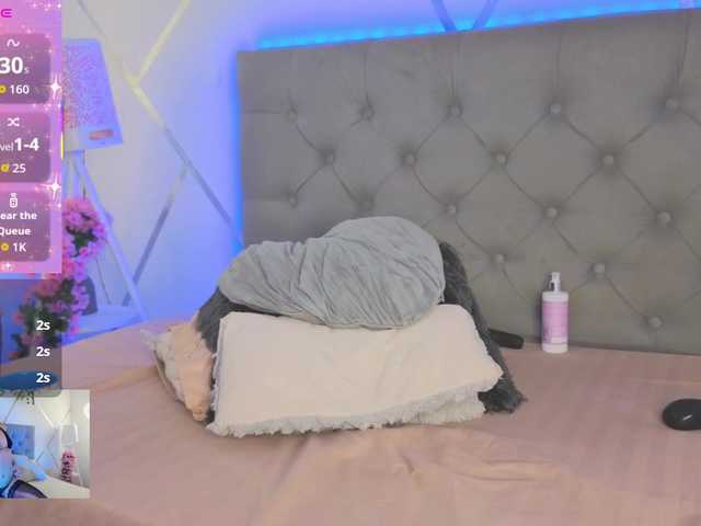 EMMAAA-STOONEE's BongaCams show and profile