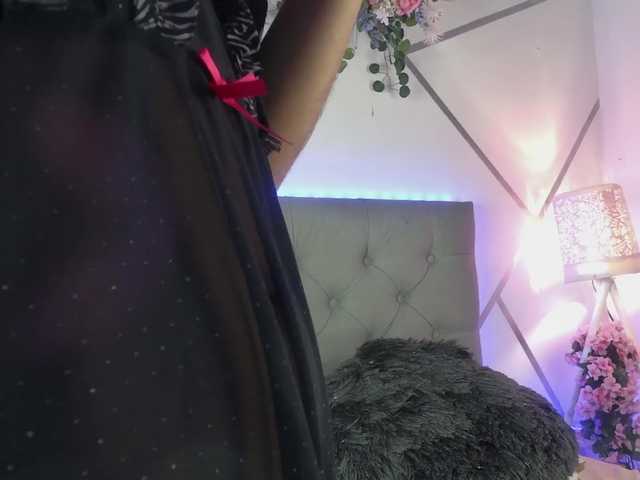 EMMAAA-STOONEE's BongaCams show and profile