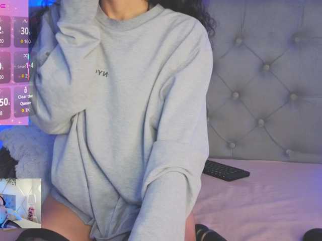 EMMAAA-STOONEE webcam