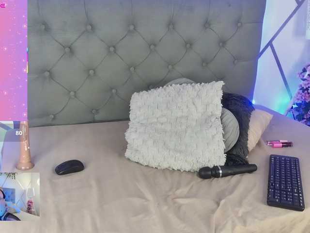 EMMAAA-STOONEE's BongaCams show and profile