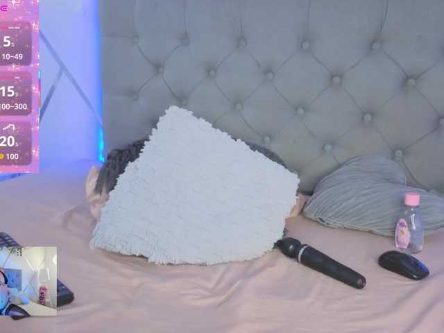 EMMAAA-STOONEE's BongaCams show and profile