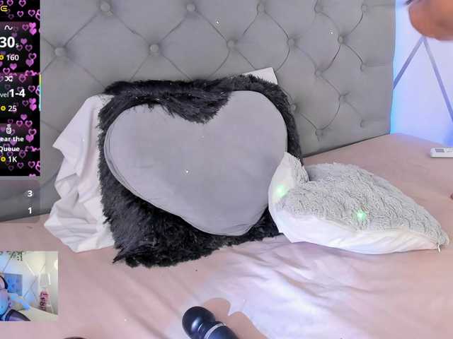 EMMAAA-STOONEE's BongaCams show and profile