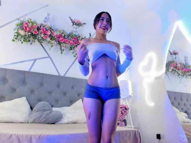 EMMAAA-STOONEE webcam
